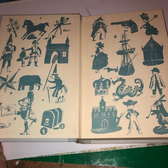 Adventures of Huckleberry Finn by Mark Twain- junior deluxe edition-used - Picture 3 of 10